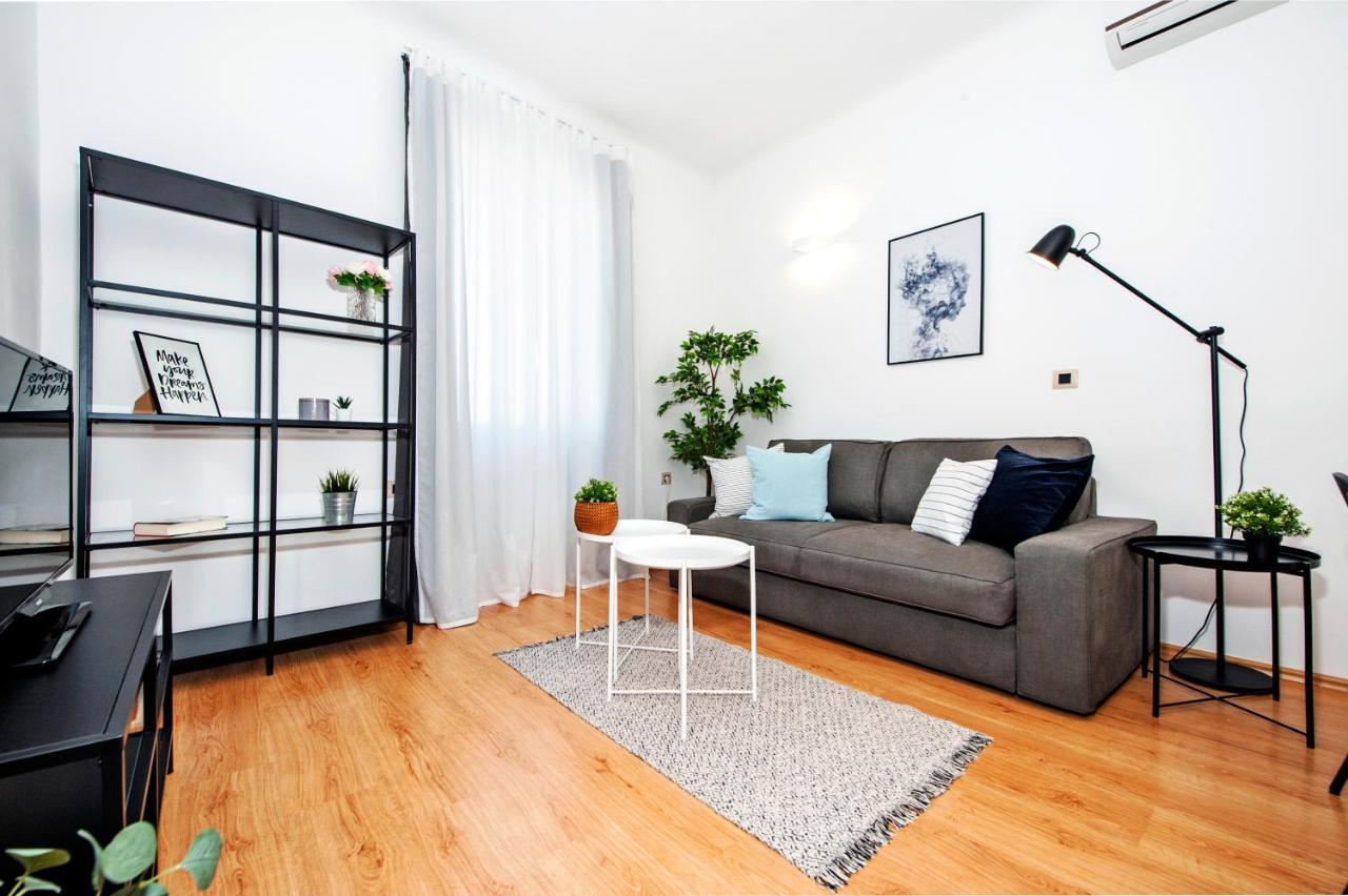 Apartment Mimi โรวีน ภายนอก รูปภาพ