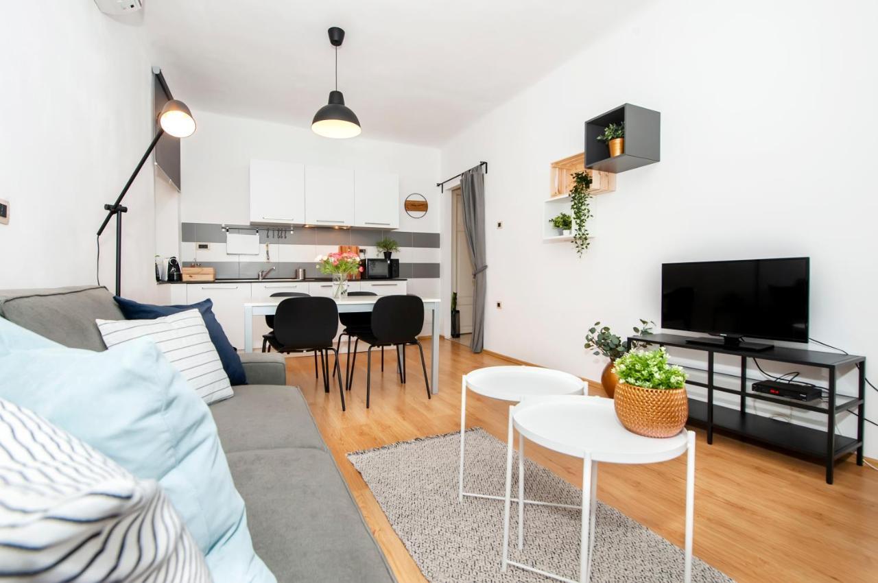 Apartment Mimi โรวีน ภายนอก รูปภาพ