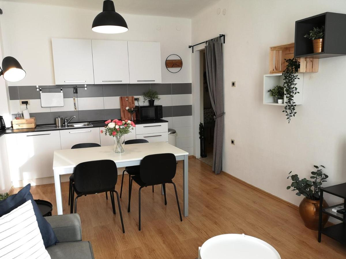Apartment Mimi โรวีน ภายนอก รูปภาพ