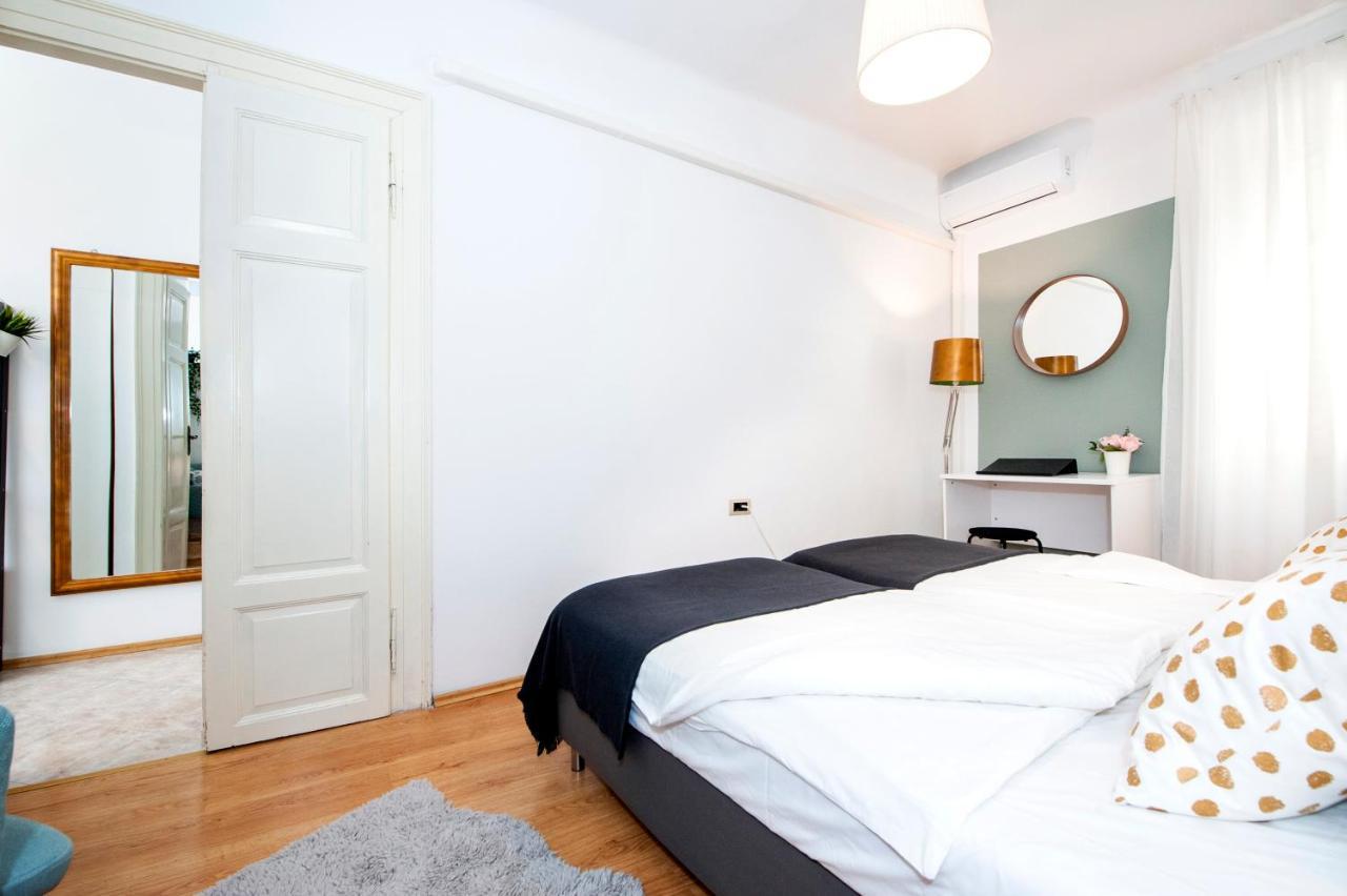 Apartment Mimi โรวีน ภายนอก รูปภาพ