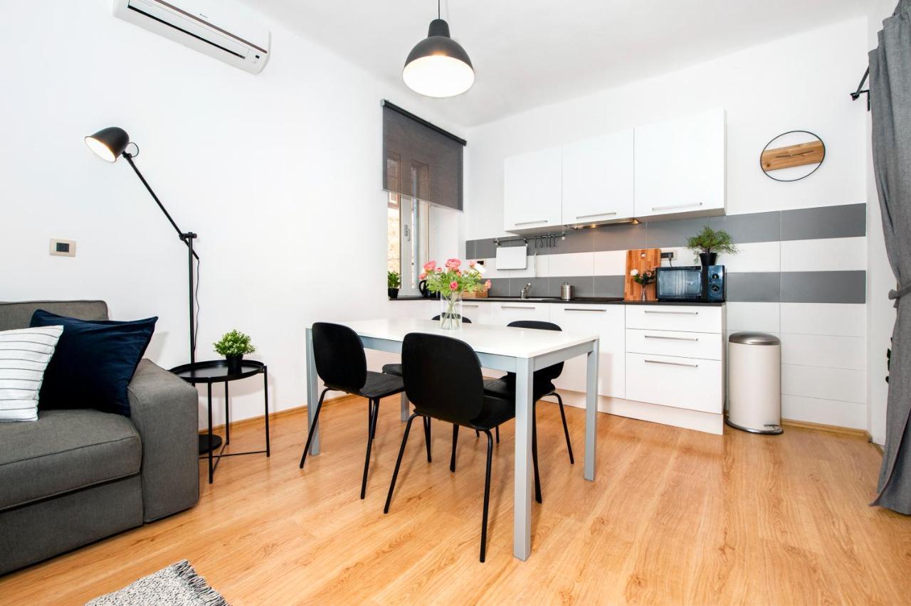 Apartment Mimi โรวีน ภายนอก รูปภาพ